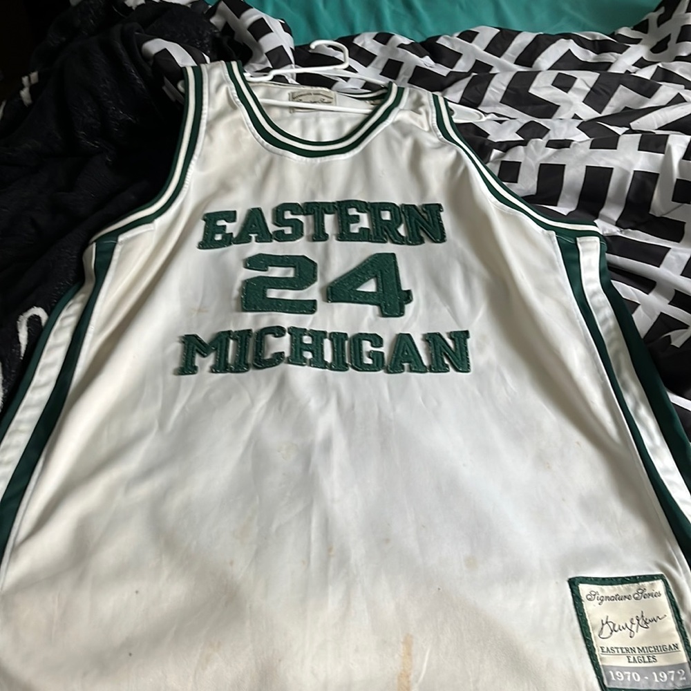 Throwback George Gervin jersey from college